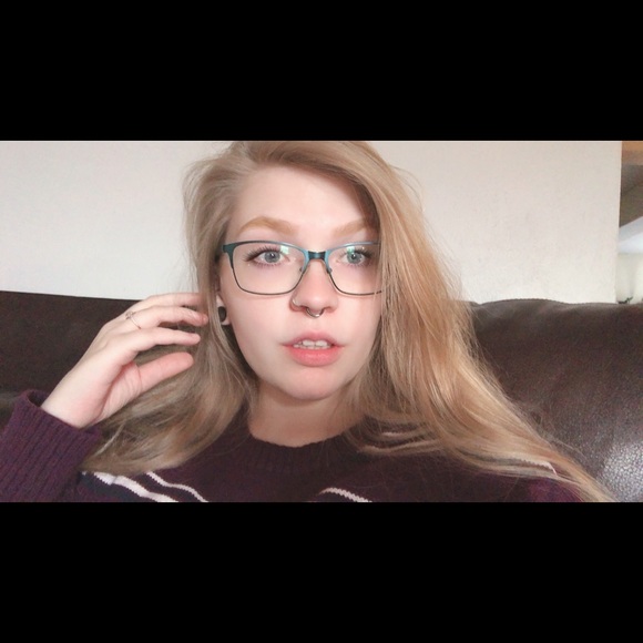 Meet your Posher, Brittany - Picture 1 of 1